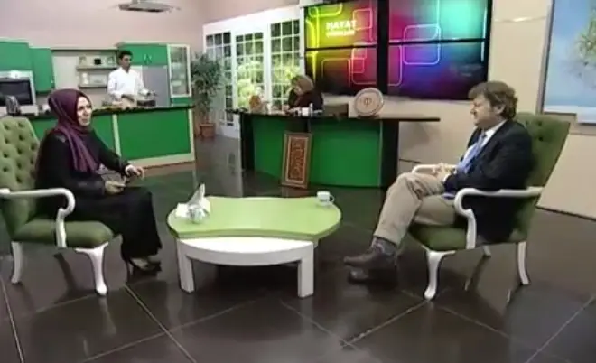 Dost TV’de yayınlanan “Hayat Güzeldir” programına katılan Ortopedi ve Travmatoloji Uzmanı Prof.Dr.Bülent Bektaşer, çeşitli konularda izleyicilere bilgiler verdi.