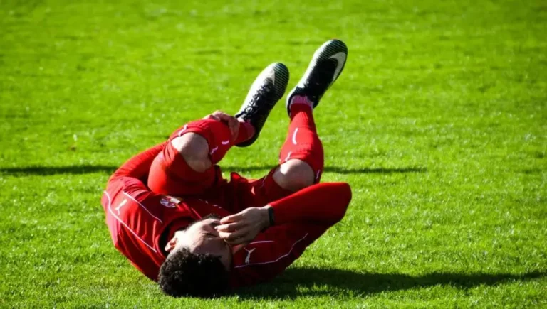 Antrenör, Sporcu, Spor Hekimi ve Sakatlık