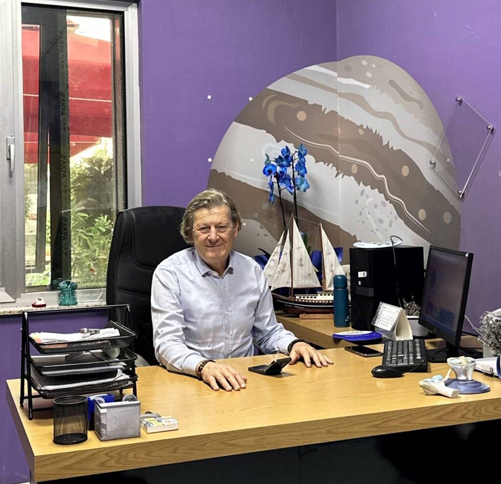 Prof. Dr. Bülent Bektaşer, Ortopedi ve Travmatoloji Uzmanı